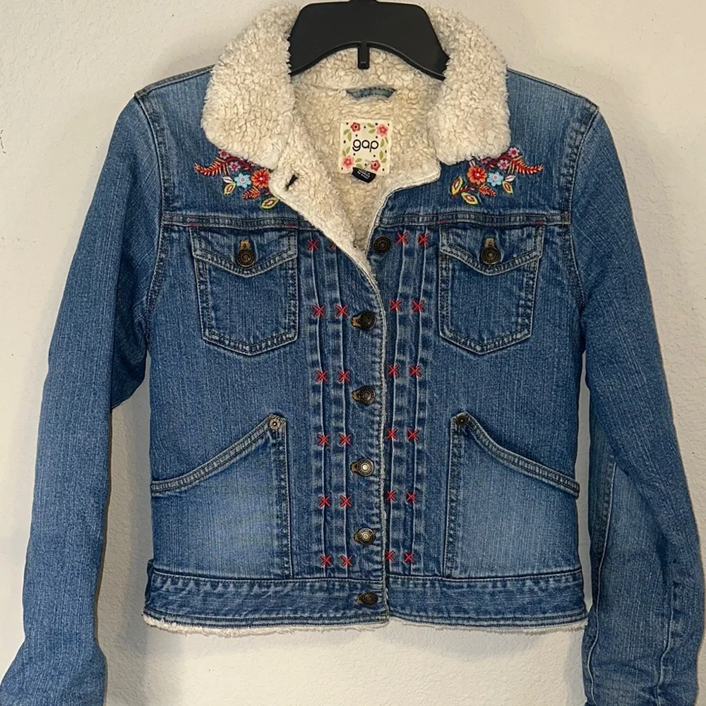 GAP Denim Jacket‎ with Floral Embroidery and Fleece Collar